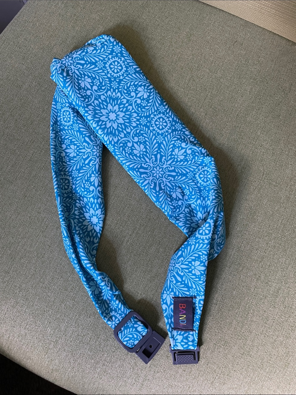 BANDI Blue Floral Adjustable band